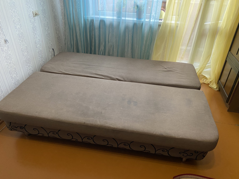 Ремонт части дивана без замены обивки