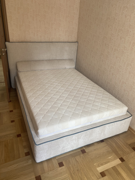 Обивка кровати и замена чехла на матрас